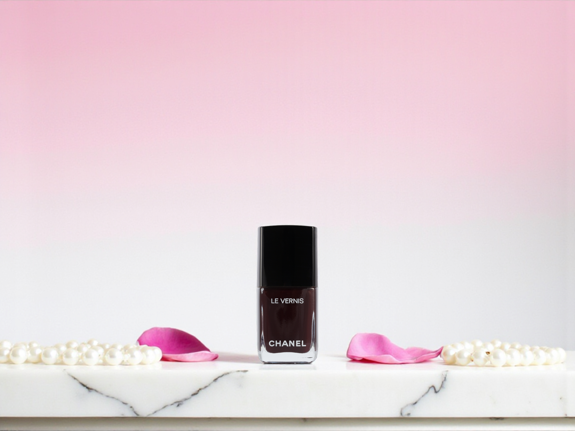 CHANEL Le Vernis 18 Rouge Noir – 13 ml | tiefes Burgunder-Rot mit Hochglanz