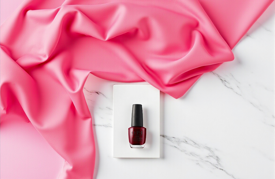 O·P·I Nail Lacquer – I’m Not Really a Waitress | Zeitloses Rot mit luxuriösem Glanz