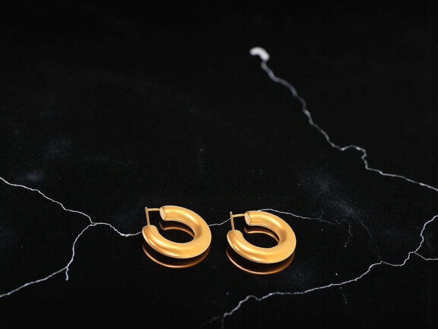 Elegant Minimalist Style C-förmige Ohrringe mit 18K Vergoldung Beauty Visions