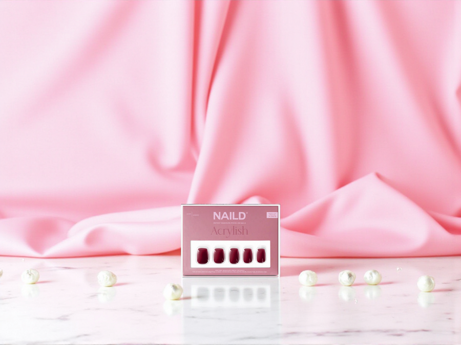 NAILD – Wine Short S Square Softgel Press-On Nails | Tiefes Weinrot, edel & zeitlos