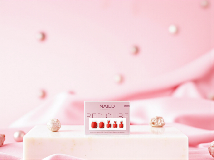 NAILD – Red Toe Softgel Press-On Nails | Klassische rote Pediküre in Minuten