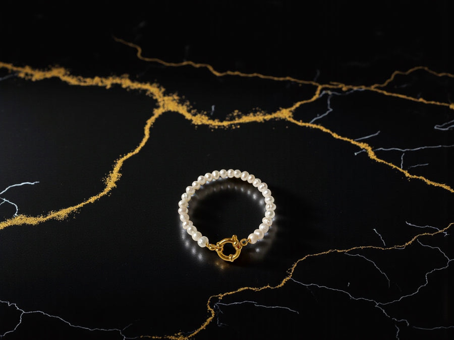 Barock Perlenarmband aus natürlichen Süßwasserperlen.