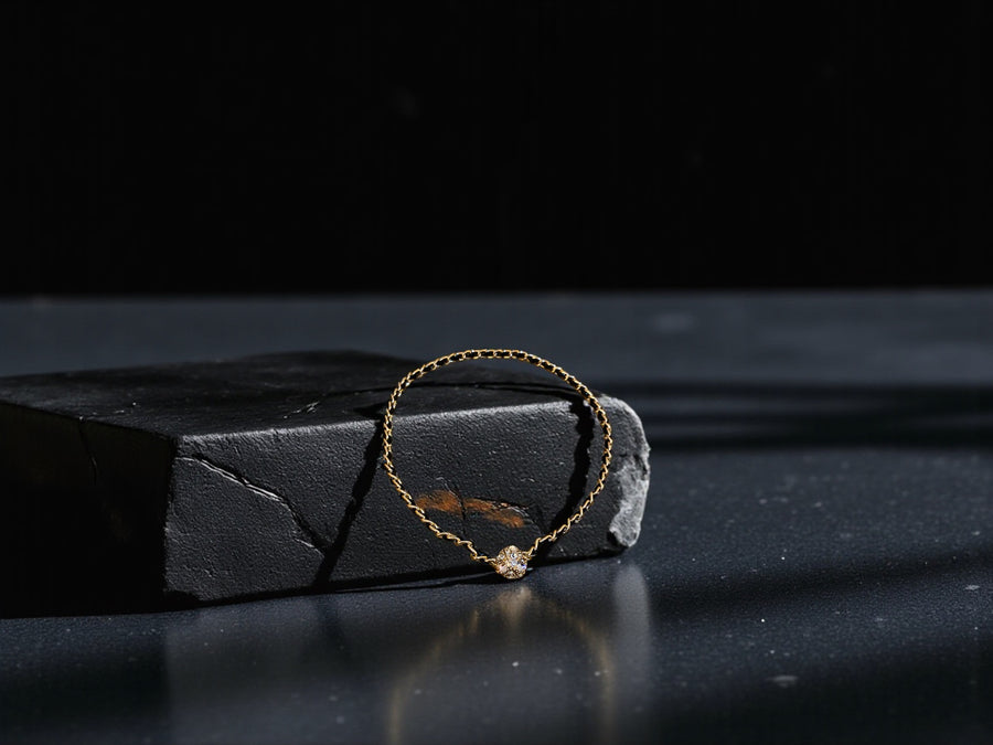 "Retro Elegant Leather Winding Chain" Beauty Visions