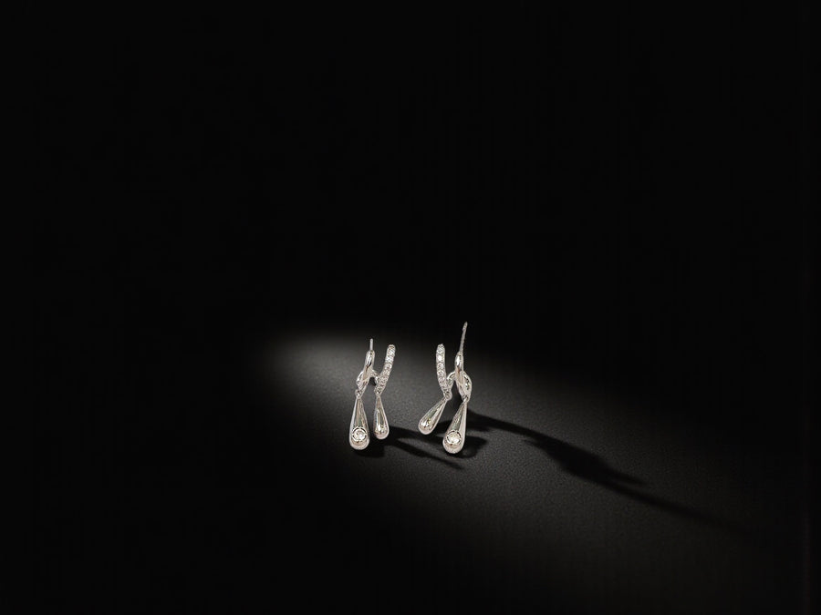 Light Dance Under The Moon Stud Earrings Beauty Visions