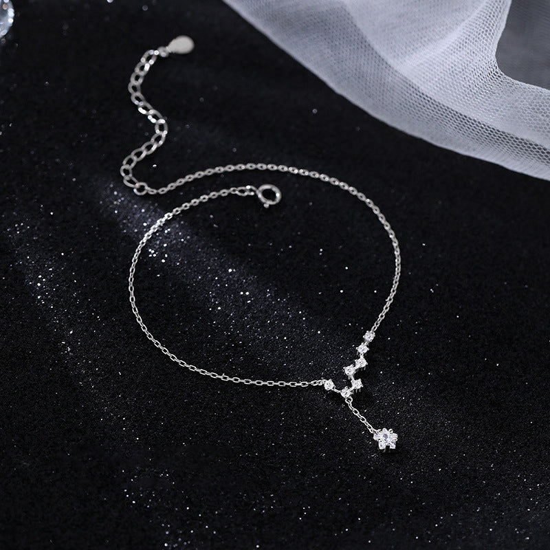Stern-Fußkette „Big Dipper“ – zart, weiß-silbern, elegant