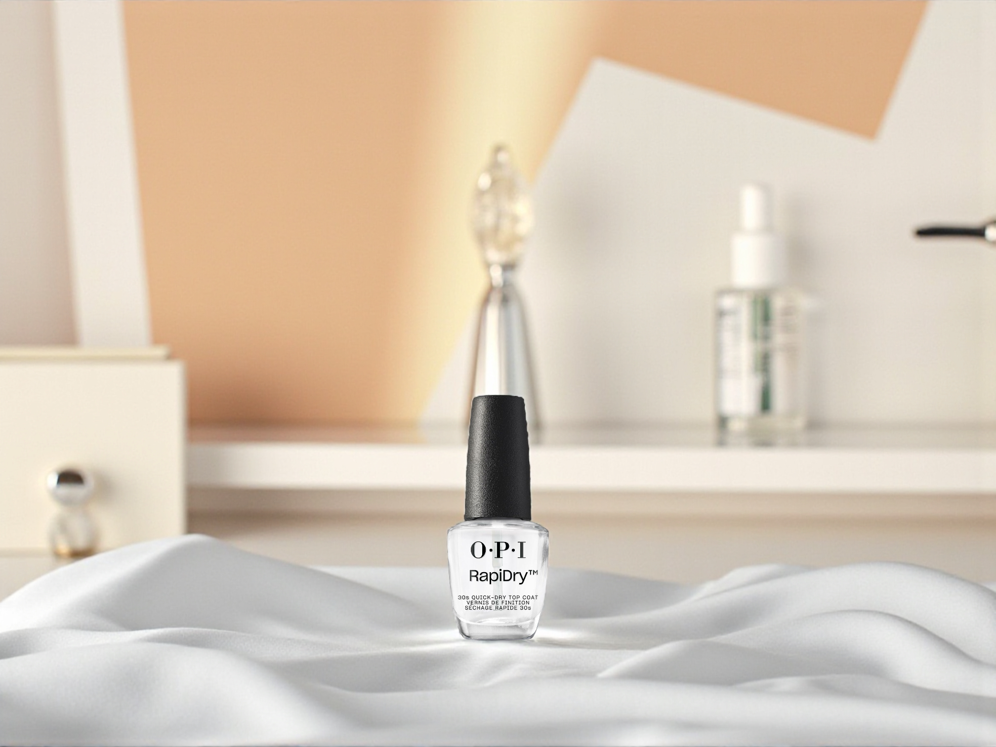OPI Rapidry Top Coat 15 ml – Fast-drying top coat with a glossy finish