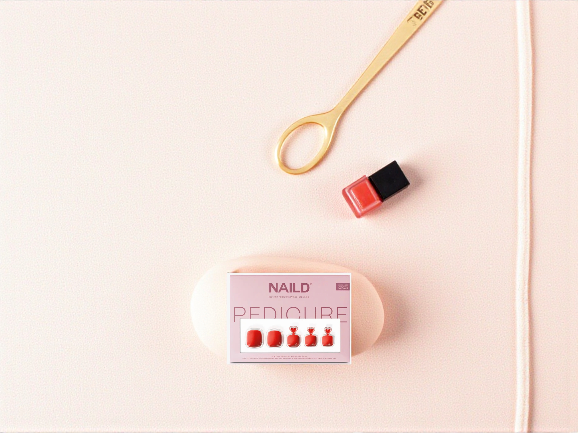 NAILD – Red Toe Softgel Press-On Nails | Klassische rote Pediküre in Minuten