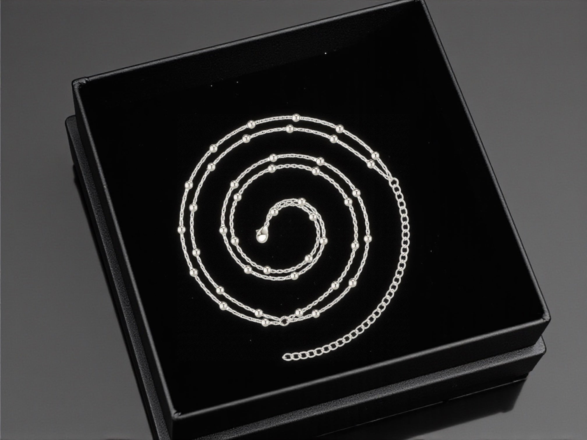 Doppellagige Taillenkette mit Rundperlen – verstellbar (Gold/Silber)